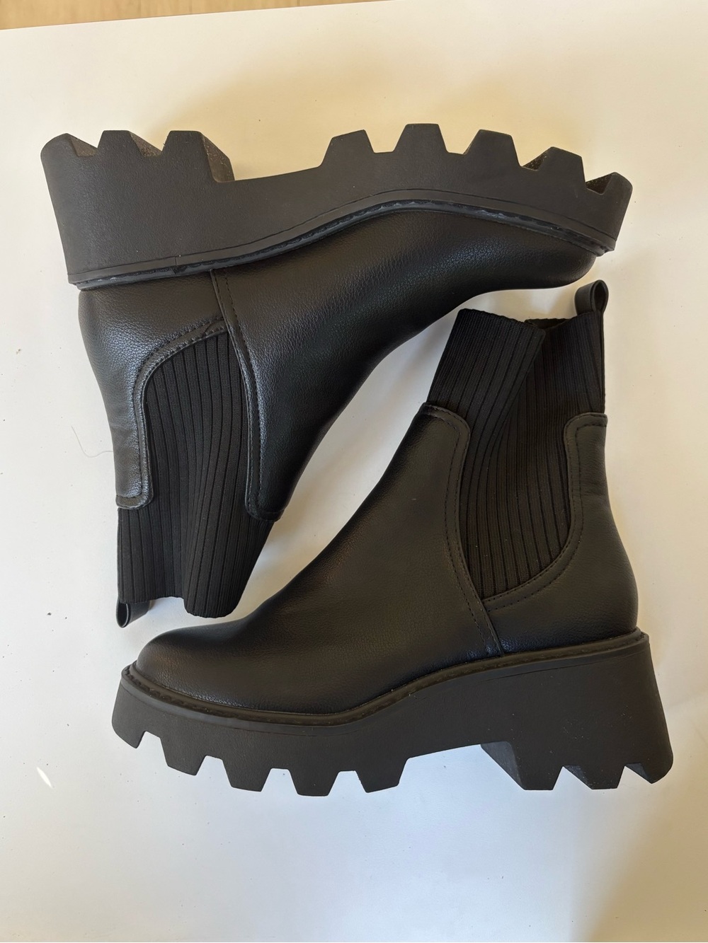 DV by Dolce Vita Women’s Black Villa Ankle Boots